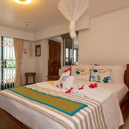 Janes' Serenity Guesthouse Anse a La Mouche Εξωτερικό φωτογραφία